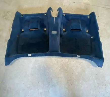 Mercedes-Benz E W124 Second row seat mat 1246802841