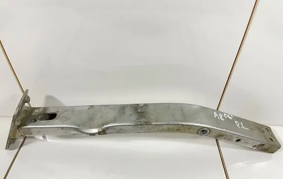 Audi A8 S8 D3 4E Fender mounting bracket
