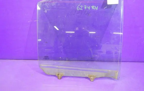 Nissan Micra Front door window glass four-door