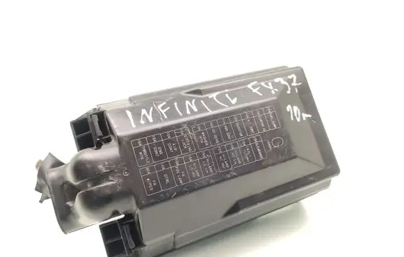 Infiniti FX Fuse module 7154-9721-30
