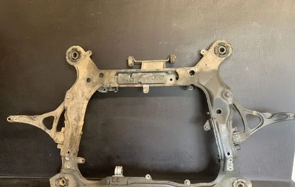 Volvo XC90 Front subframe 04032180