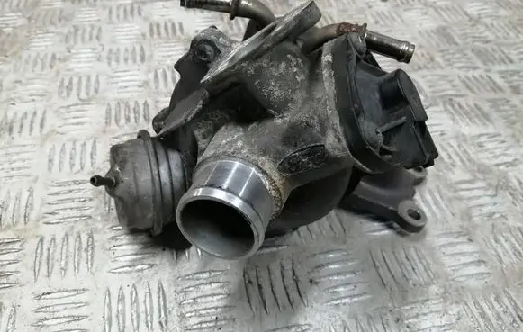 Ford Focus Turbo CM5G6K682HE 0261520095