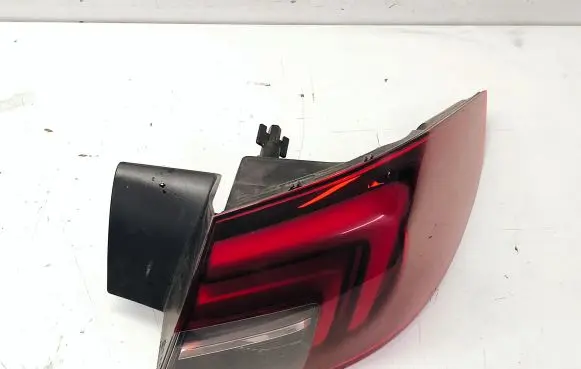 Opel Insignia B Rear/tail lights 39125832