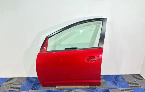 Toyota Prius (XW20) Front door