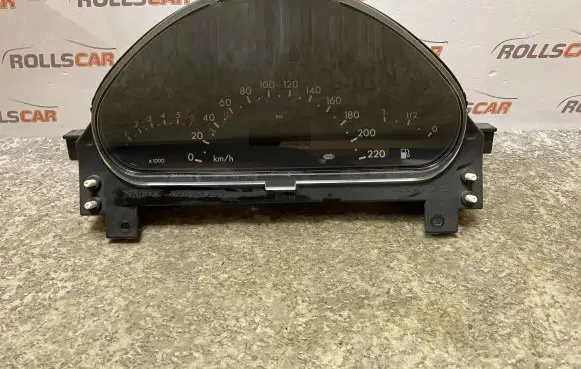 Mercedes-Benz A W168 Speedometer (instrument cluster) A1685404011 09051639902