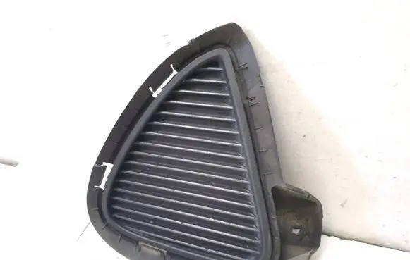 KIA Sorento Front bumper lower grill
