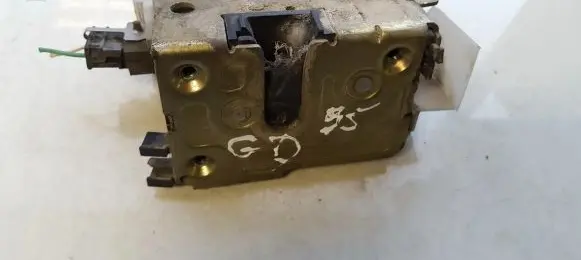Renault Megane I Rear door lock