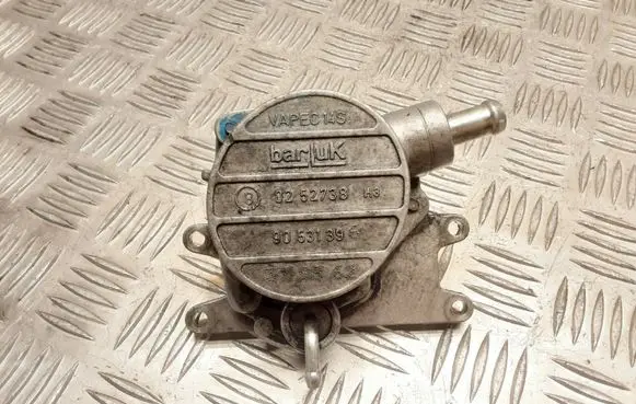 Opel Frontera B Vacuum pump 90531396