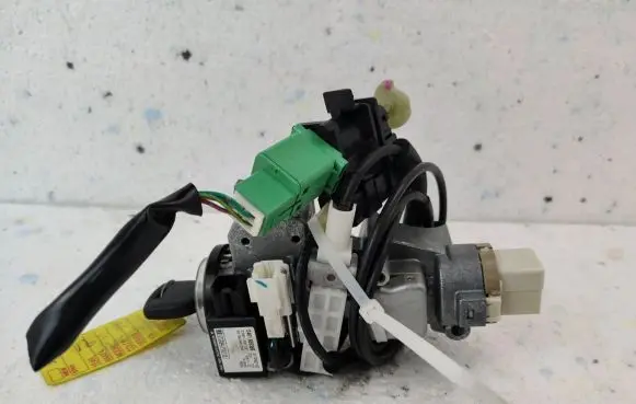 Mazda CX-9 Ignition lock X1T26271D