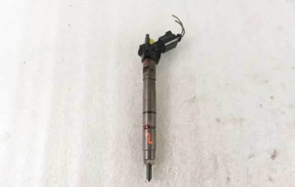 Audi A6 S6 C6 4F Fuel injector 0445115024 059130277S