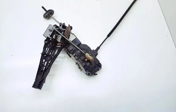 Opel Insignia A Front door lock 13503778 14349892