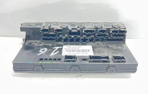 Mercedes-Benz CLK A209 C209 Fuse box set 2095450901 5DK00848660