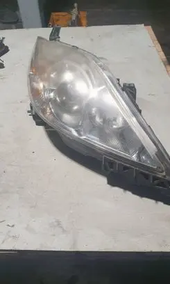 Mazda 5 Headlight/headlamp 149002A011 P5117R