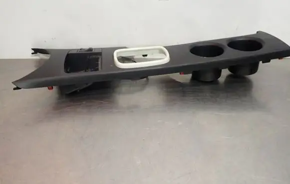 Mitsubishi Outlander Center console MR979977MR979975ZZ