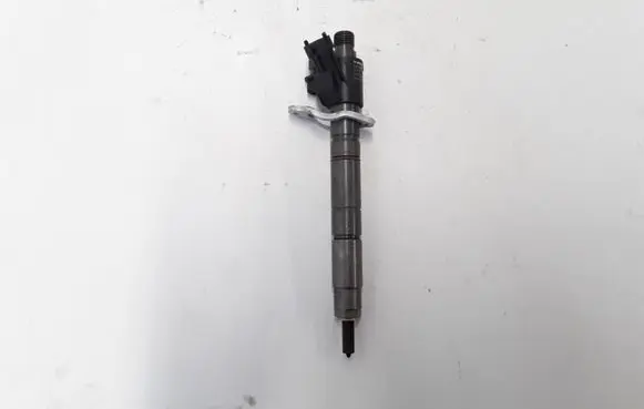 Volvo XC60 Fuel injector 31272690