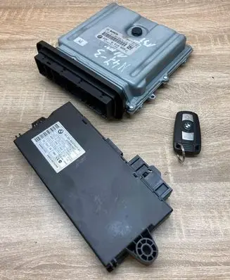 BMW 3 E90 E91 Engine ECU kit and lock set 8510829 9237047