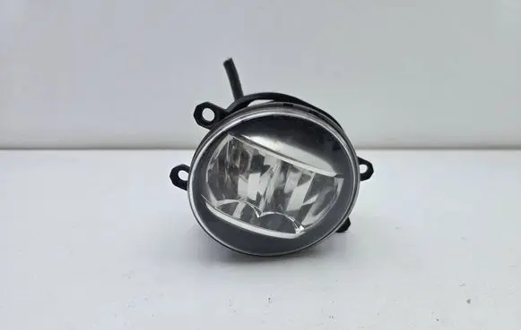 Toyota C-HR I Front fog light E1313794