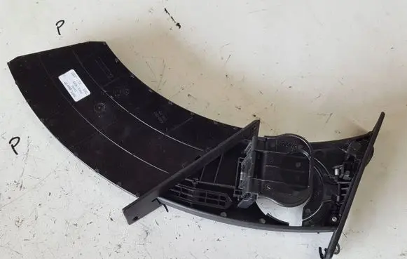 BMW 5 E60 E61 Cup holder 51457034