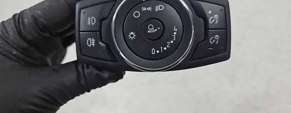 Ford Focus Light switch BM5T13A024AE 10107096