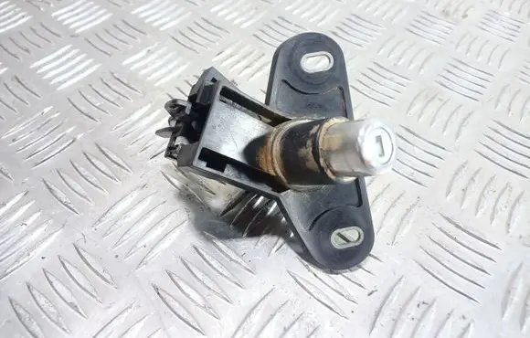 Opel Omega B1 Tailgate exterior lock 