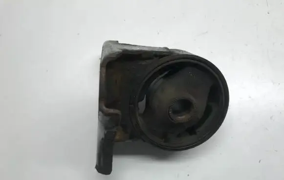 Hyundai Tucson JM Engine mount bracket 219112E100