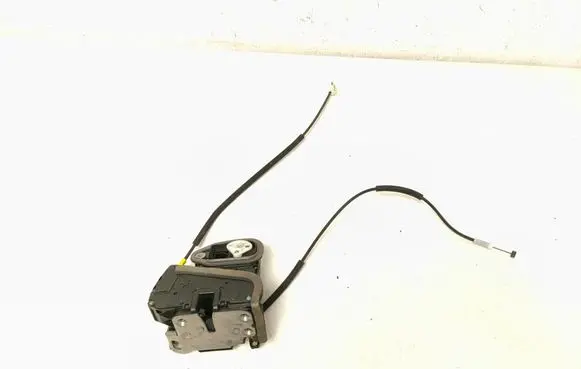 Opel Astra K Front door lock