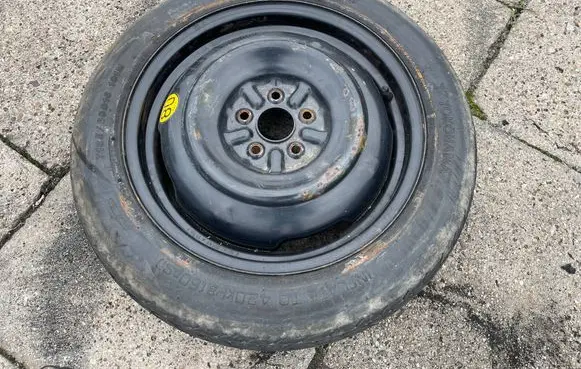 Toyota Prius (XW30) R16 spare wheel 