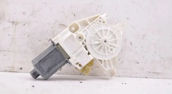 Mercedes-Benz GL X164 Front door window regulator motor 0130822273 997082102