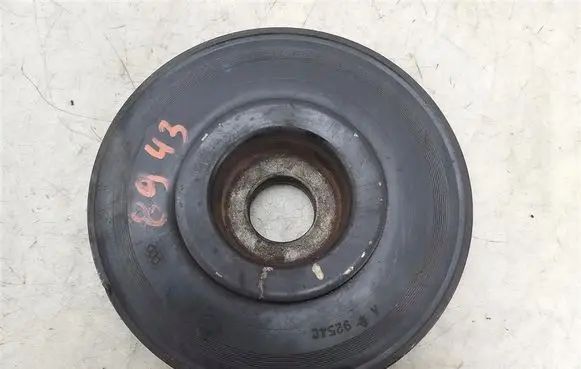 Peugeot 407 Crankshaft pulley 