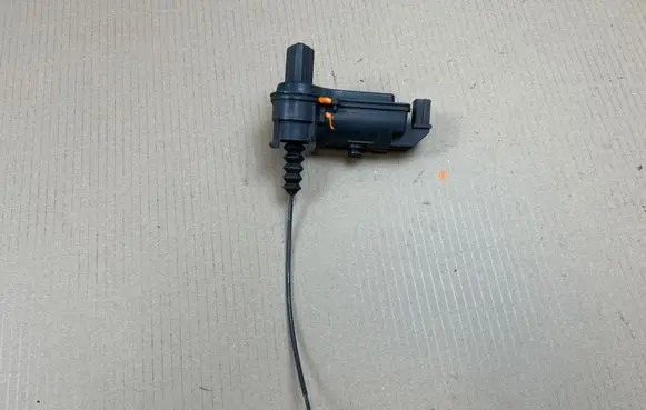 Volkswagen ID.3 Hand brake/parking brake motor 11648101082