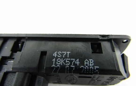 Ford Mondeo Mk III Windscreen/window heater switch 4s7t18k574ab