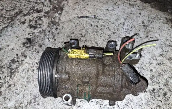 Citroen C5 Air conditioning (A/C) compressor (pump) 9648138680