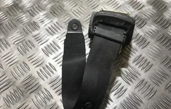 Mini One - Cooper R50 - 53 Rear seatbelt 7055962 g530101000