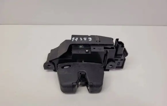 Opel Crossland X Tailgate/trunk/boot lock/catch/latch 9816195380