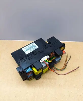 Mercedes-Benz CLK A209 C209 Fuse box set 2095451401 5DK00848512
