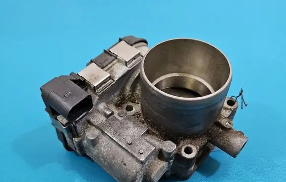Volkswagen Golf VII Throttle body valve 03F133062B IMPRK1565756