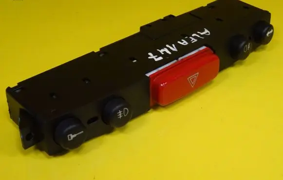 Alfa Romeo 147 Hazard light switch 735266925