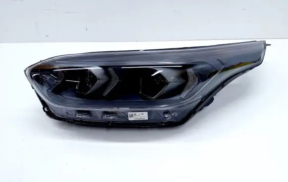 KIA Ceed Headlight/headlamp 92101J7500