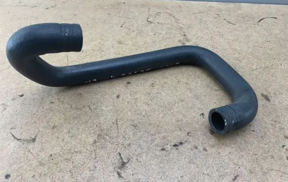 BMW X3 E83 Engine coolant pipe/hose 64213400408 3400408