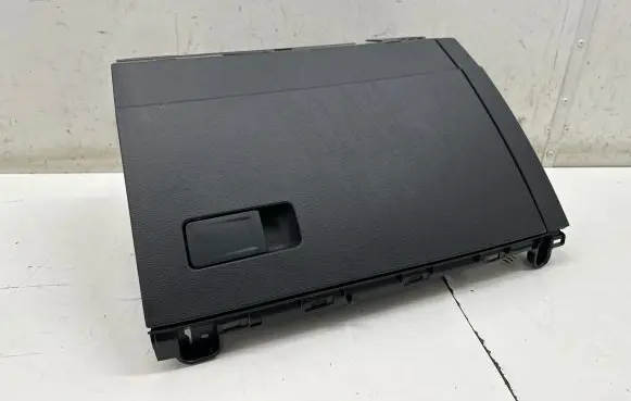 Volkswagen Golf VIII Glove box 5H2857097A