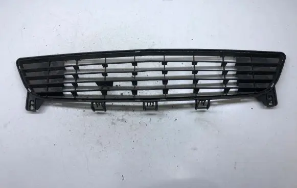 Opel Meriva A Front bumper lower grill 13193495