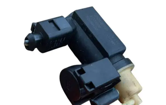 Volvo V60 Turbo solenoid valve 31339808 70466400 17T068