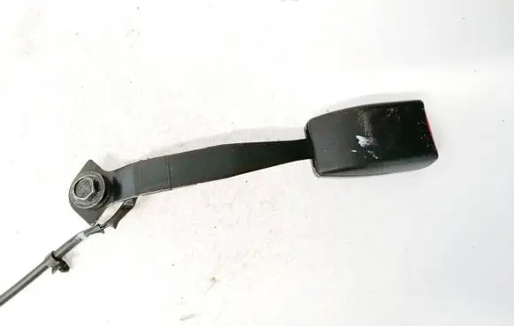 Mazda 2 Front seatbelt buckle