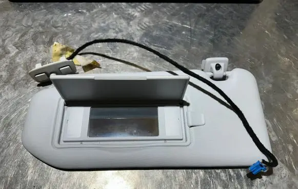 Peugeot 508 Sun visor