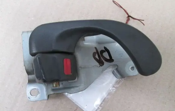 Mitsubishi Galant Front door interior handle