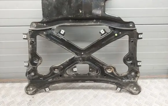 Audi Q7 4M Front subframe 4M1399345C