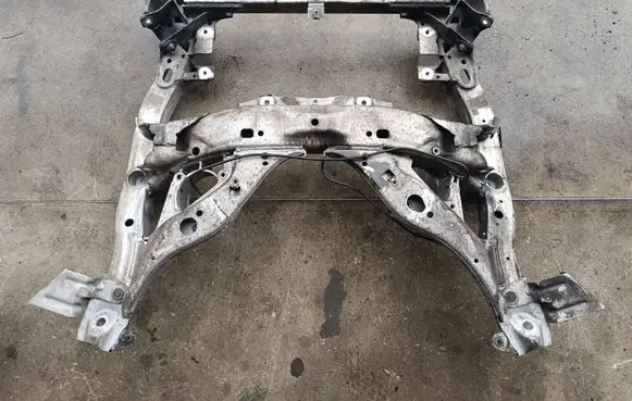 BMW 6 F06 Gran coupe Front subframe 6797643 6797644