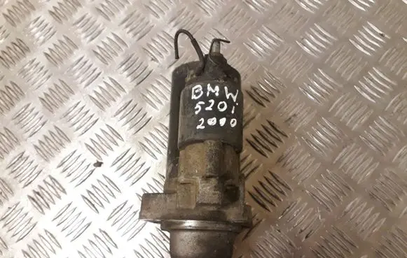 BMW 5 E39 Starter motor 1740374 0001108157