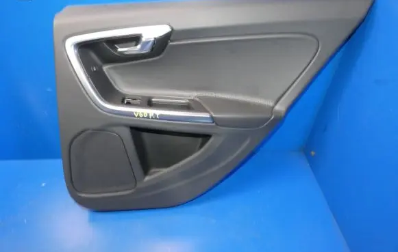 Volvo V60 Rear door card panel trim