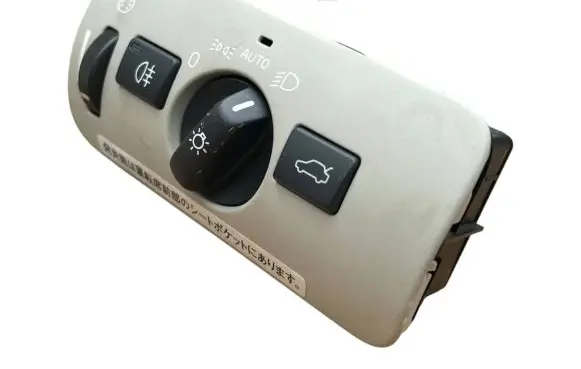 Volvo V40 Light switch 30739426